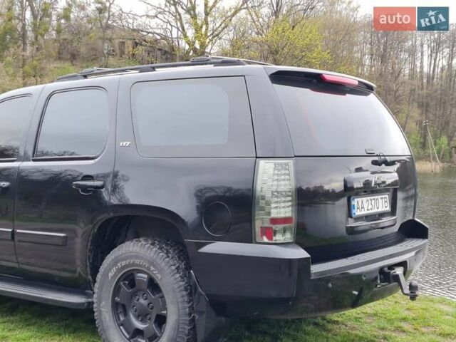 Черный Шевроле Тахо, объемом двигателя 5.3 л и пробегом 194 тыс. км за 16100 $, фото 29 на Automoto.ua