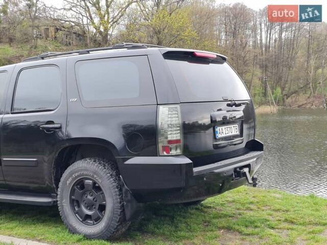 Черный Шевроле Тахо, объемом двигателя 5.3 л и пробегом 194 тыс. км за 16100 $, фото 37 на Automoto.ua