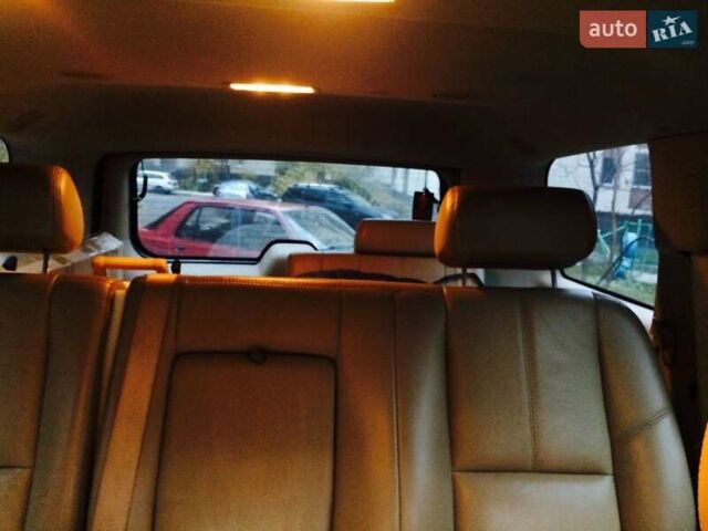 Черный Шевроле Тахо, объемом двигателя 5.3 л и пробегом 194 тыс. км за 16100 $, фото 15 на Automoto.ua