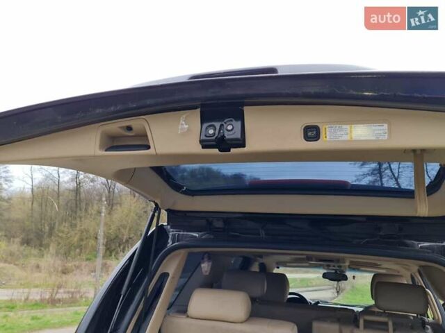 Черный Шевроле Тахо, объемом двигателя 5.3 л и пробегом 194 тыс. км за 16100 $, фото 9 на Automoto.ua