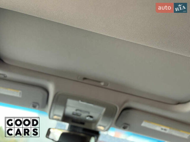 Черный Шевроле Тахо, объемом двигателя 5.33 л и пробегом 253 тыс. км за 34500 $, фото 22 на Automoto.ua