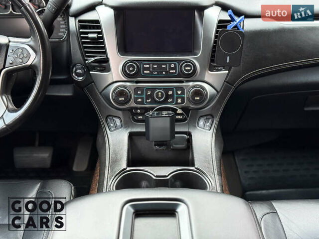 Черный Шевроле Тахо, объемом двигателя 5.33 л и пробегом 253 тыс. км за 34500 $, фото 19 на Automoto.ua