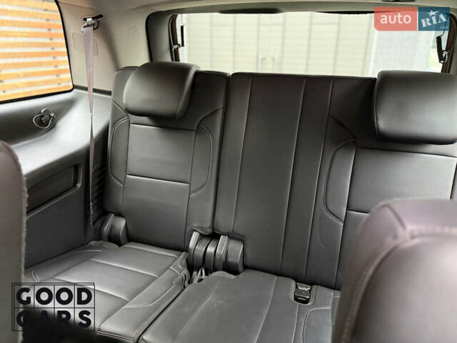 Черный Шевроле Тахо, объемом двигателя 5.33 л и пробегом 253 тыс. км за 34500 $, фото 26 на Automoto.ua