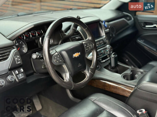 Черный Шевроле Тахо, объемом двигателя 5.33 л и пробегом 253 тыс. км за 34500 $, фото 14 на Automoto.ua