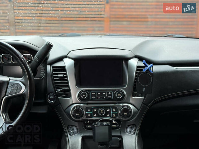 Черный Шевроле Тахо, объемом двигателя 5.33 л и пробегом 253 тыс. км за 34500 $, фото 18 на Automoto.ua
