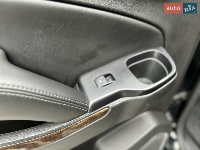 Шевроле Тахо 2015 в Киеве на Automoto.ua Черный Шевроле Тахо, объемом двигателя 5.33 л и пробегом 198 тыс. км за 27499 $, фото 29 на Automoto.ua
