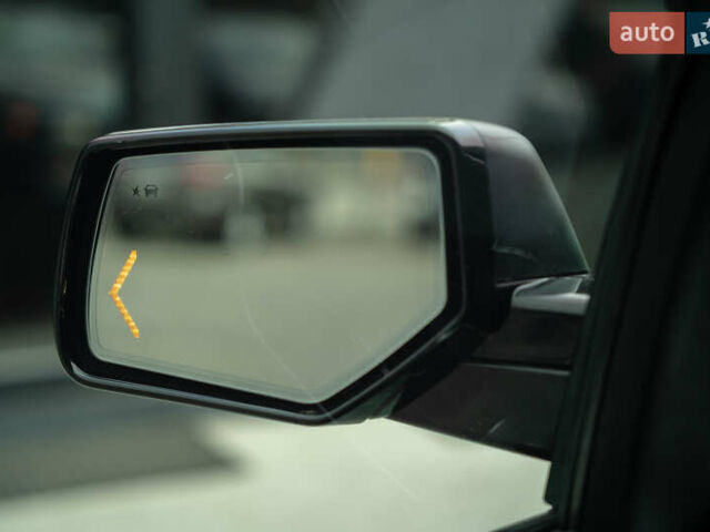 Черный Шевроле Тахо, объемом двигателя 5.33 л и пробегом 138 тыс. км за 42900 $, фото 19 на Automoto.ua