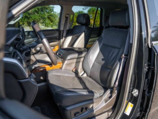 Черный Шевроле Тахо, объемом двигателя 5.3 л и пробегом 57 тыс. км за 23100 $, фото 7 на Automoto.ua