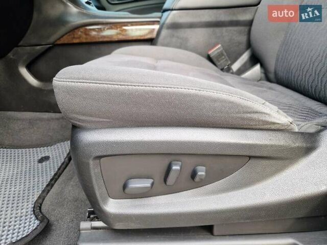 Чорний Шевроле Тахо, об'ємом двигуна 5.3 л та пробігом 92 тис. км за 39999 $, фото 10 на Automoto.ua