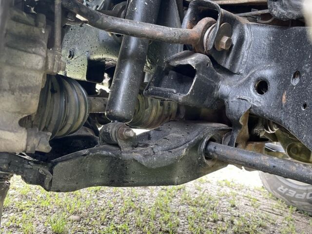 Зеленый Шевроле Тахо, объемом двигателя 5.7 л и пробегом 350 тыс. км за 6300 $, фото 6 на Automoto.ua