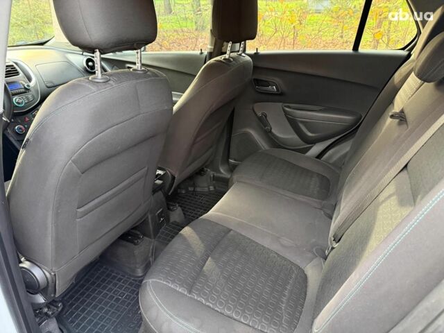 Белый Шевроле Трекер, объемом двигателя 1.8 л и пробегом 199 тыс. км за 8990 $, фото 17 на Automoto.ua