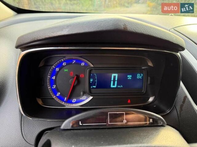 Белый Шевроле Трекер, объемом двигателя 1.8 л и пробегом 199 тыс. км за 8990 $, фото 14 на Automoto.ua