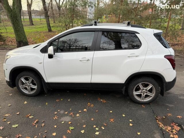 Белый Шевроле Трекер, объемом двигателя 1.8 л и пробегом 199 тыс. км за 8990 $, фото 7 на Automoto.ua