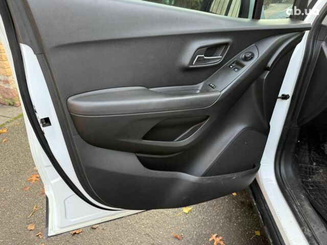 Белый Шевроле Трекер, объемом двигателя 1.8 л и пробегом 199 тыс. км за 8990 $, фото 11 на Automoto.ua