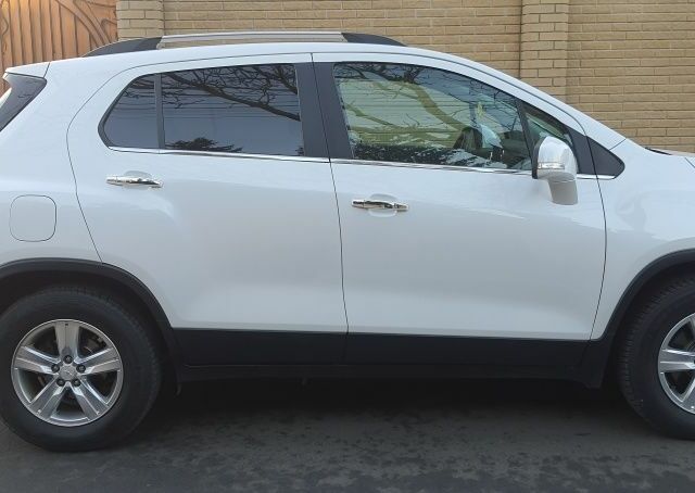 Білий Шевроле Трекер, об'ємом двигуна 1.8 л та пробігом 161 тис. км за 10100 $, фото 2 на Automoto.ua