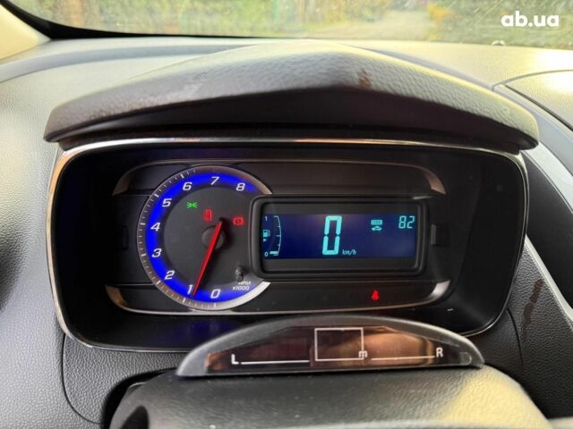 Белый Шевроле Трекер, объемом двигателя 1.8 л и пробегом 199 тыс. км за 8990 $, фото 14 на Automoto.ua