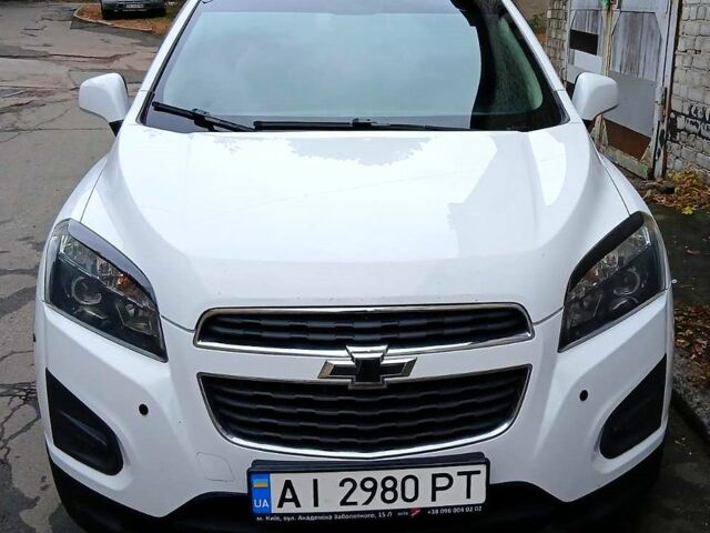 Білий Шевроле Трекер, об'ємом двигуна 1.8 л та пробігом 198 тис. км за 9000 $, фото 2 на Automoto.ua