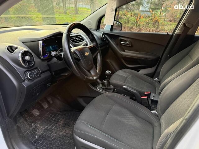 Белый Шевроле Трекер, объемом двигателя 1.8 л и пробегом 199 тыс. км за 8990 $, фото 12 на Automoto.ua