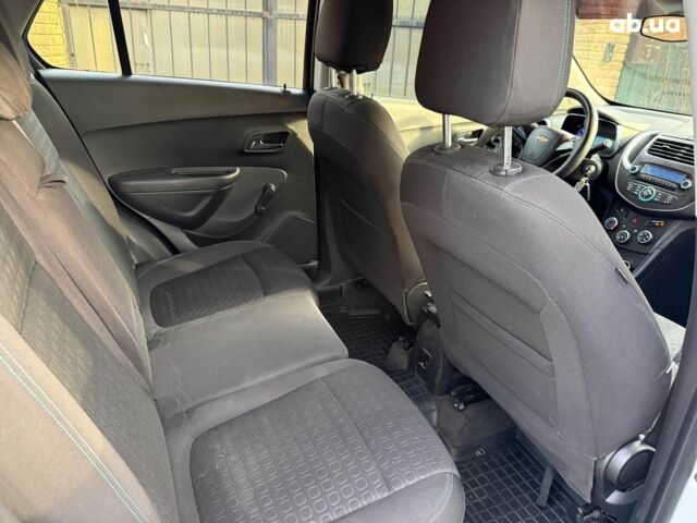 Белый Шевроле Трекер, объемом двигателя 1.8 л и пробегом 199 тыс. км за 8990 $, фото 21 на Automoto.ua