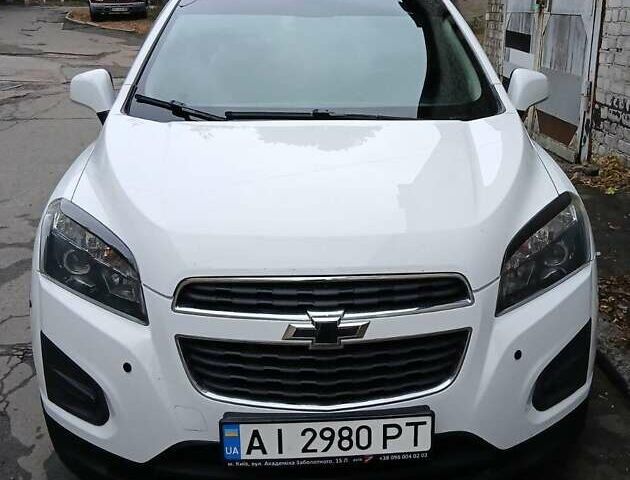 Білий Шевроле Трекер, об'ємом двигуна 1.8 л та пробігом 198 тис. км за 8500 $, фото 2 на Automoto.ua