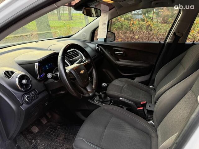 Белый Шевроле Трекер, объемом двигателя 1.8 л и пробегом 199 тыс. км за 8990 $, фото 9 на Automoto.ua