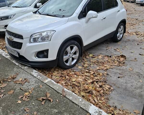 Шевроле Трекер 2014 в Долинской на Automoto.ua Белый Шевроле Трекер, объемом двигателя 1.8 л и пробегом 94 тыс. км за 11500 $, фото 1 на Automoto.ua