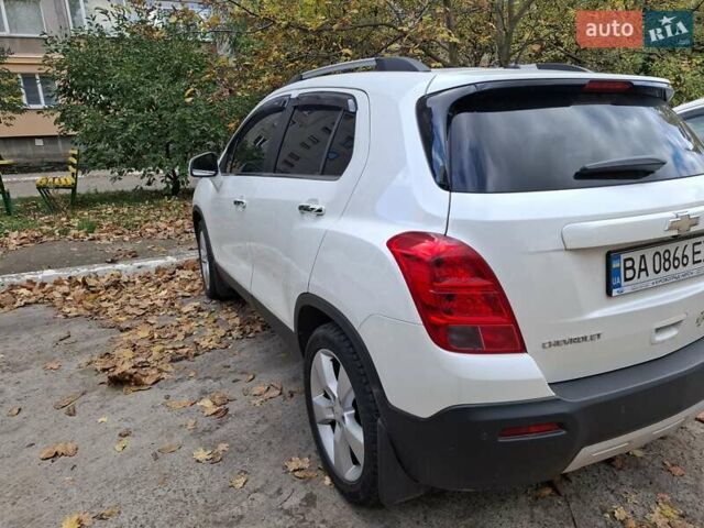 Шевроле Трекер 2014 в Долинской на Automoto.ua Белый Шевроле Трекер, объемом двигателя 1.8 л и пробегом 94 тыс. км за 11500 $, фото 4 на Automoto.ua