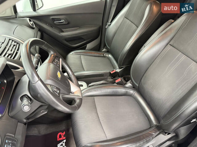 Белый Шевроле Трекер, объемом двигателя 1.8 л и пробегом 51 тыс. км за 12000 $, фото 27 на Automoto.ua