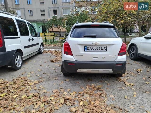 Шевроле Трекер 2014 в Долинской на Automoto.ua Белый Шевроле Трекер, объемом двигателя 1.8 л и пробегом 94 тыс. км за 11500 $, фото 5 на Automoto.ua