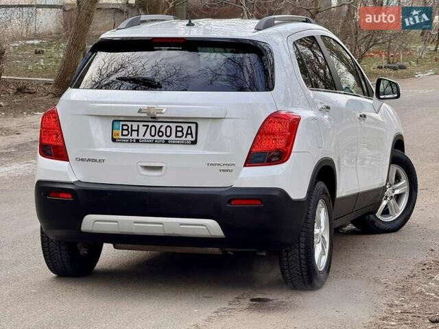 Белый Шевроле Трекер, объемом двигателя 1.8 л и пробегом 150 тыс. км за 9999 $, фото 62 на Automoto.ua