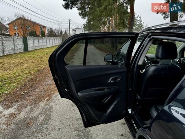 Черный Шевроле Трекер, объемом двигателя 1.8 л и пробегом 140 тыс. км за 8999 $, фото 28 на Automoto.ua