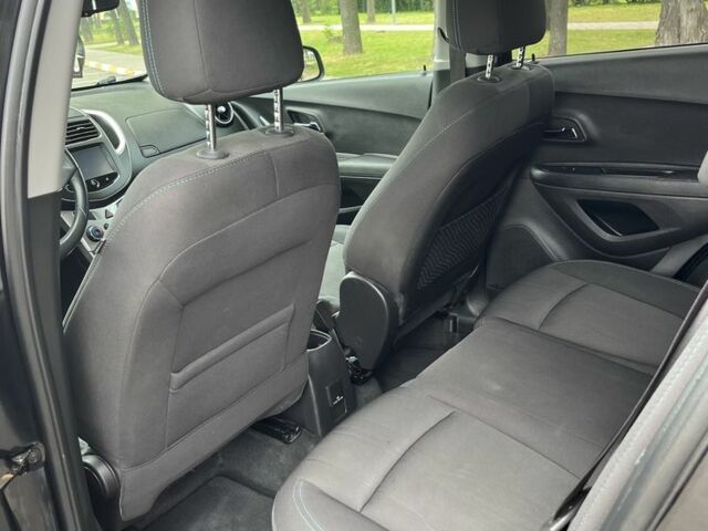 Черный Шевроле Трекер, объемом двигателя 1.4 л и пробегом 163 тыс. км за 9999 $, фото 1 на Automoto.ua