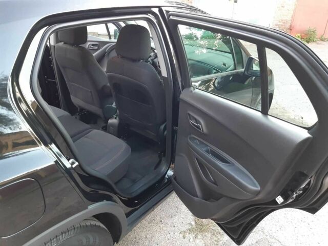 Черный Шевроле Трекер, объемом двигателя 1.4 л и пробегом 117 тыс. км за 11250 $, фото 10 на Automoto.ua