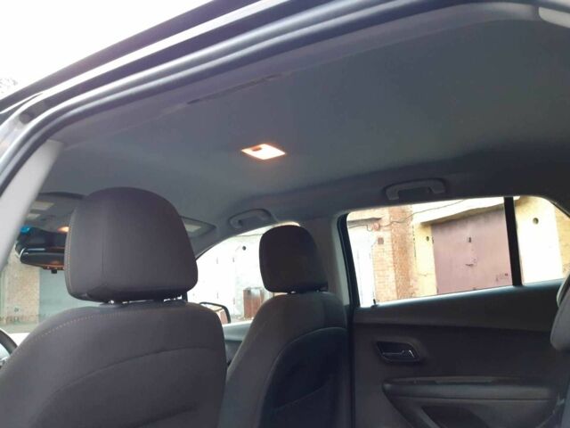 Черный Шевроле Трекер, объемом двигателя 1.4 л и пробегом 117 тыс. км за 11250 $, фото 7 на Automoto.ua