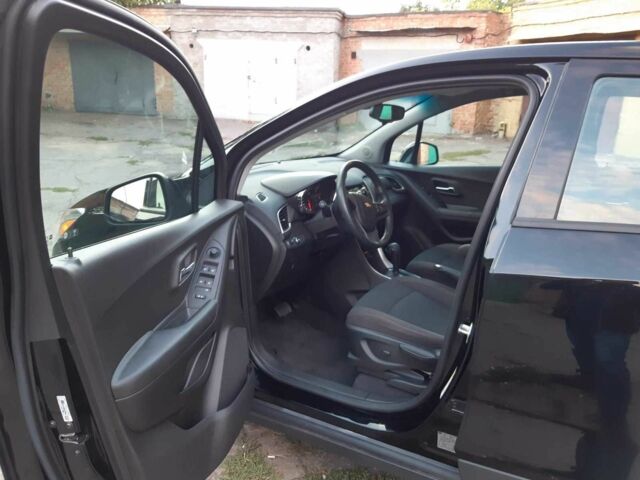 Черный Шевроле Трекер, объемом двигателя 1.4 л и пробегом 117 тыс. км за 11250 $, фото 5 на Automoto.ua