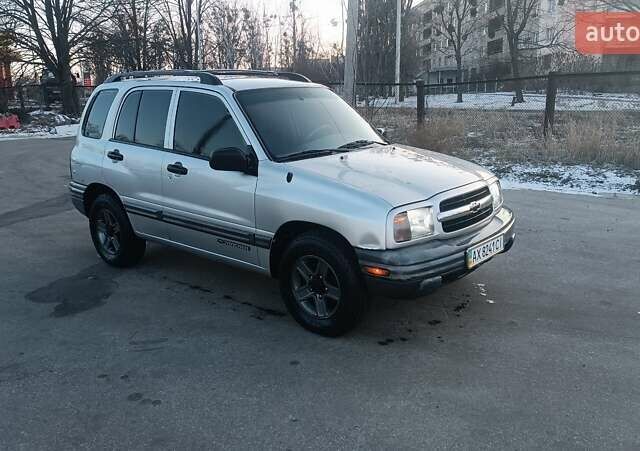 Шевроле Трекер, об'ємом двигуна 2 л та пробігом 201 тис. км за 3600 $, фото 2 на Automoto.ua