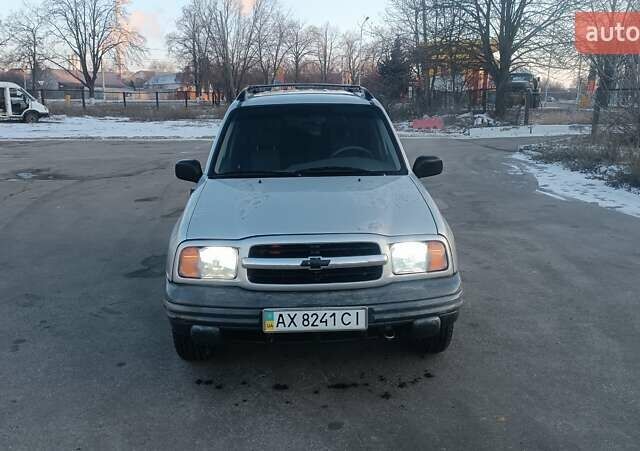 Шевроле Трекер, об'ємом двигуна 2 л та пробігом 201 тис. км за 3600 $, фото 3 на Automoto.ua