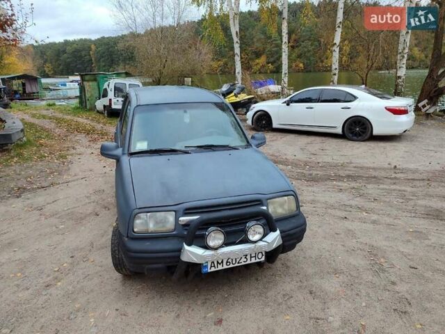 Серый Шевроле Трекер, объемом двигателя 2 л и пробегом 220 тыс. км за 3000 $, фото 6 на Automoto.ua