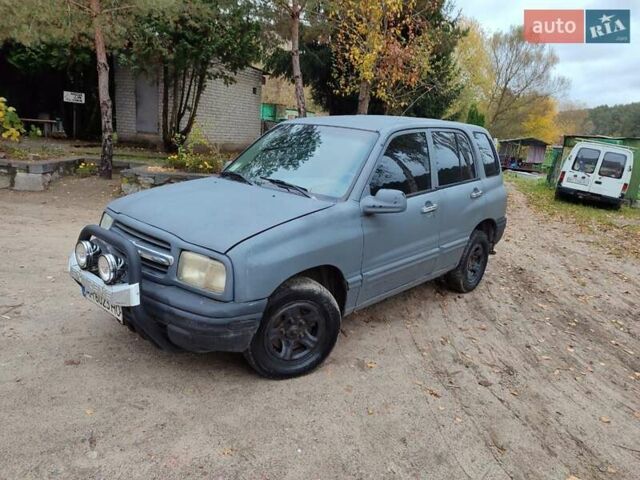 Серый Шевроле Трекер, объемом двигателя 2 л и пробегом 220 тыс. км за 3000 $, фото 7 на Automoto.ua