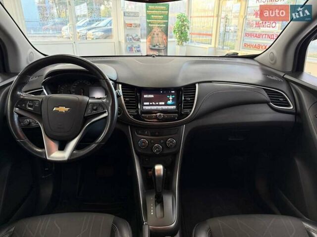 Серый Шевроле Трекер, объемом двигателя 1.36 л и пробегом 120 тыс. км за 13490 $, фото 27 на Automoto.ua