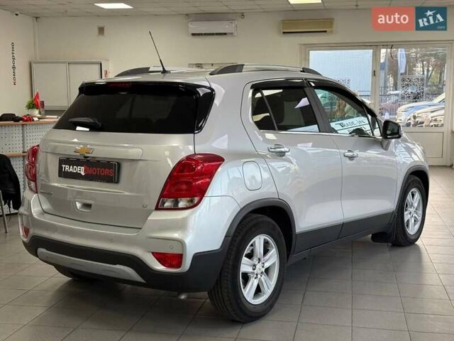Серый Шевроле Трекер, объемом двигателя 1.36 л и пробегом 120 тыс. км за 13490 $, фото 12 на Automoto.ua