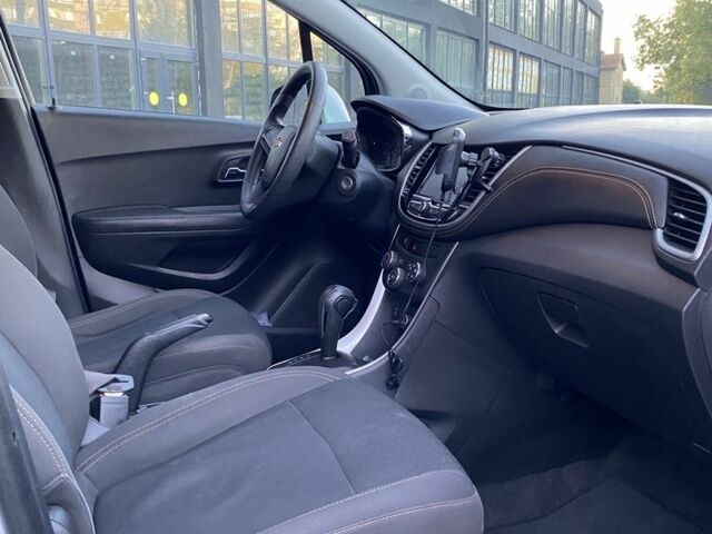 Серый Шевроле Трекер, объемом двигателя 1.4 л и пробегом 167 тыс. км за 10200 $, фото 18 на Automoto.ua