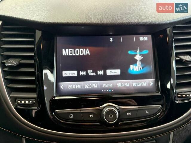 Серый Шевроле Трекер, объемом двигателя 1.36 л и пробегом 120 тыс. км за 12990 $, фото 27 на Automoto.ua