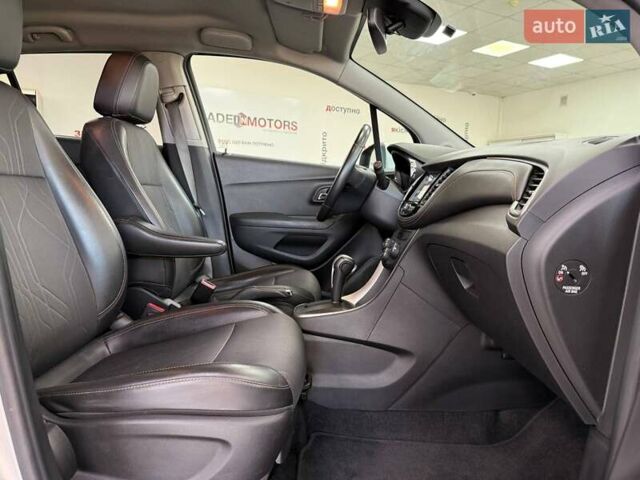 Серый Шевроле Трекер, объемом двигателя 1.36 л и пробегом 120 тыс. км за 13490 $, фото 33 на Automoto.ua