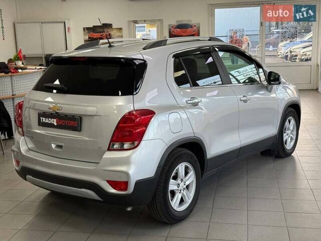 Серый Шевроле Трекер, объемом двигателя 1.36 л и пробегом 120 тыс. км за 12990 $, фото 13 на Automoto.ua