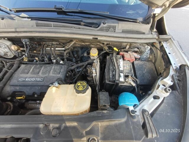 Сірий Шевроле Трекер, об'ємом двигуна 1.4 л та пробігом 77 тис. км за 8700 $, фото 4 на Automoto.ua