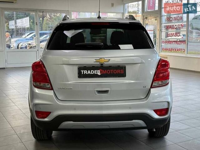 Серый Шевроле Трекер, объемом двигателя 1.36 л и пробегом 120 тыс. км за 12990 $, фото 10 на Automoto.ua