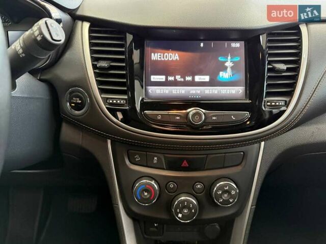 Серый Шевроле Трекер, объемом двигателя 1.36 л и пробегом 120 тыс. км за 12990 $, фото 26 на Automoto.ua