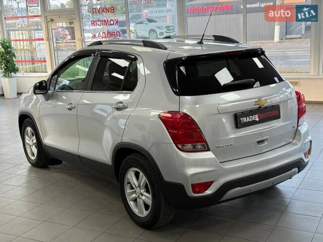 Серый Шевроле Трекер, объемом двигателя 1.36 л и пробегом 120 тыс. км за 12990 $, фото 8 на Automoto.ua