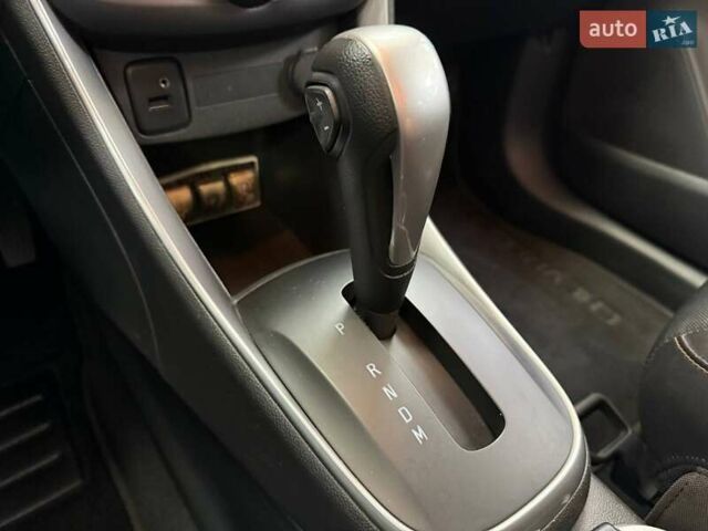 Серый Шевроле Трекер, объемом двигателя 1.36 л и пробегом 120 тыс. км за 12990 $, фото 29 на Automoto.ua